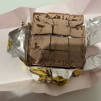 Son Kullanma Tarihi Geçmemiş Çikolatada Bozulma Endişesi Ve Güven Kaybı