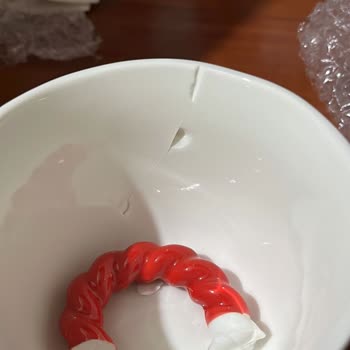 Yanlış Ve Kırık Ürün Gönderildi, Mağduriyetim Giderilmedi