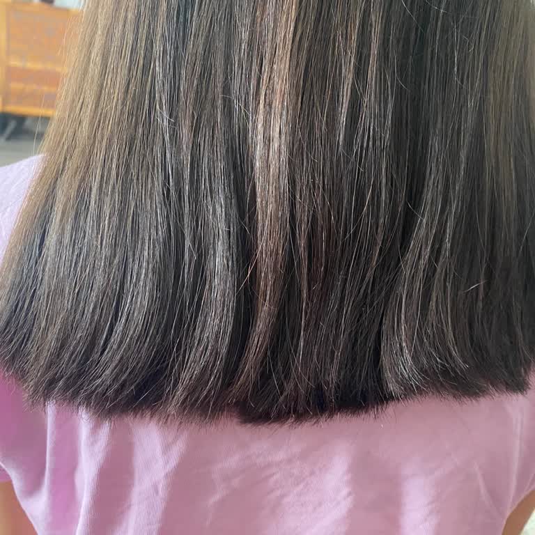 Zeynep Sare Kuaför | İstanbul Özensiz Saç Kesimi!