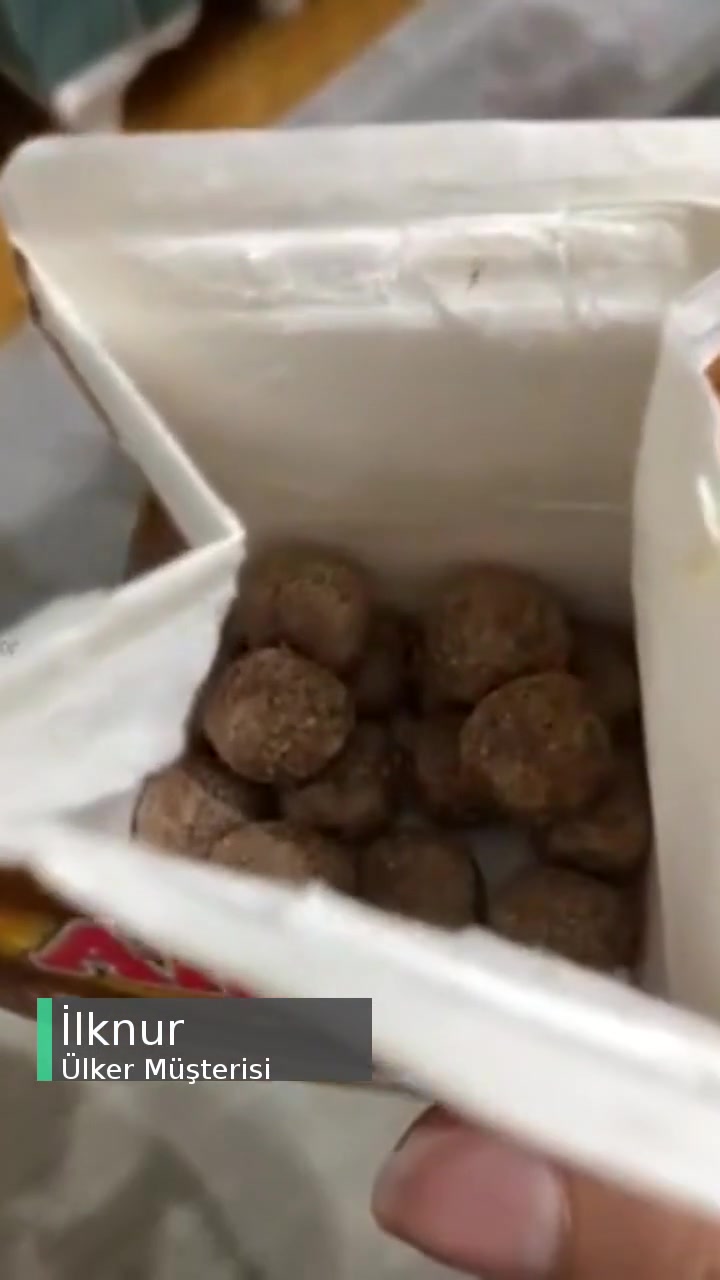 Ülker Bozuk Albeni Çikolata videonun kapak resmi