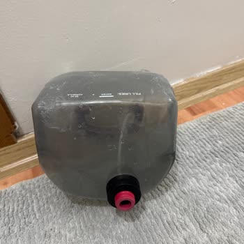 Garanti Kapsamındaki Bissell Makinemin Su Haznesi İçin Yedek Parça Bulunmuyor!