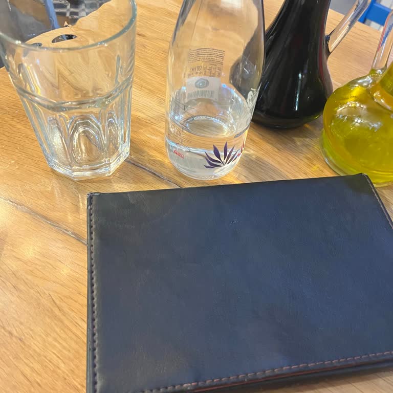 Bodrum Mantı’da Suya Fahiş Fiyat Ve Bilgilendirme Eksikliği Rahatsız Etti