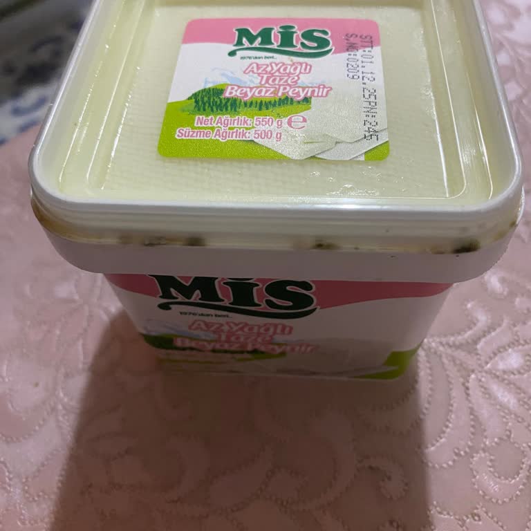 Küflü Peynir Teslimatı Ve Müşteri Hizmetlerinden Yetersiz Geri Dönüş