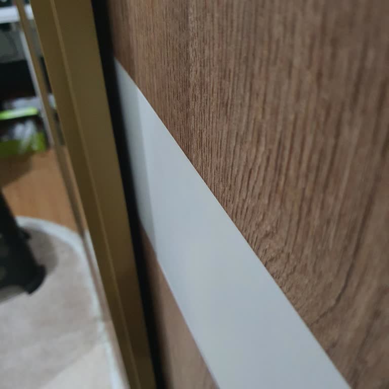 Kelebek Mobilya Sürgülü Dolap Sorunu Bir Yıldır Çözülemedi