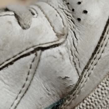 Kısa Sürede Deforme Olan Reebok Ayakkabı Ve İlgisiz Müşteri Hizmeti