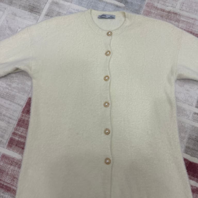 Defolu Hırka Ve İlgisiz Müşteri Hizmeti Nedeniyle Mağduriyet