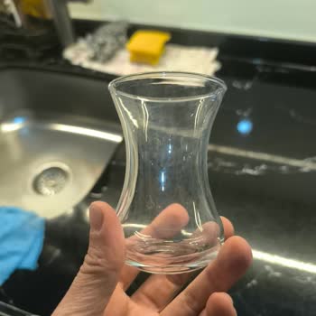 Yeni Bulaşık Makinesi Bardakları Lekeli Yıkıyor, Çözüm Bulunamıyor