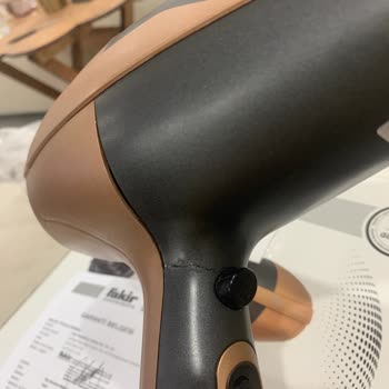 Arızalı Gelen Saç Kurutma Makinesi, Servis Sonrası Hasarlı Teslim Edildi