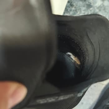 Kısa Sürede Yıpranan Skechers Ayakkabının Değişimini Talep Ediyorum