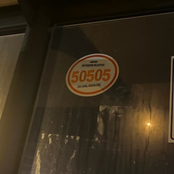 517 Numaralı Otobüs Sürücüsünün Yolcu Almadan Durağı Terk Etmesi Mağduriyet Yarattı