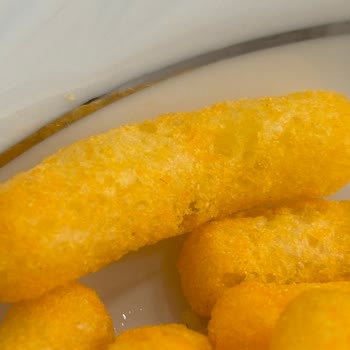 Cheetos Peynir Aromalı Üründe Kıl Benzeri Yabancı Madde Şoku