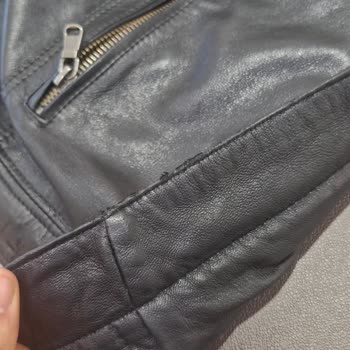 Defolu Ve Hasarlı Deri Ceket İçin Koşulsuz Değişim Talebim Reddedildi