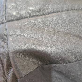 Defolu Ve Hasarlı Deri Ceket İçin Koşulsuz Değişim Talebim Reddedildi