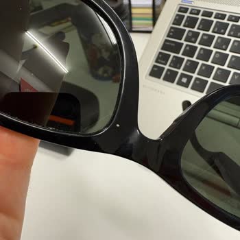 Rayban 2140 Gözlüğümde Hızlı Çizilme Ve Boya Atması Sorunu