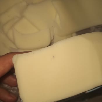 Sütaş Kaşar Peynirinde Plastik Yabancı Madde Şoku