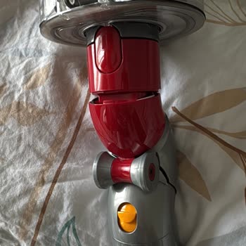 Dyson V10 Süpürgemde Orta Bağlantı Kablosu Tekrar Kırıldı