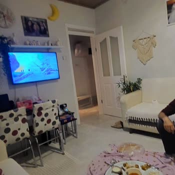 BİM'den Alınan Ampul Sofrada Patladı, Çocuklarım Korktu