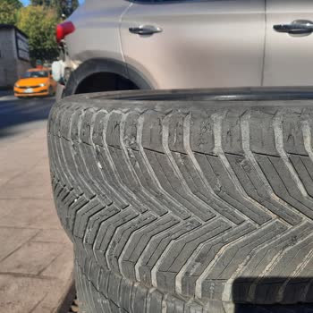 Michelin Lastiklerde Kısa Sürede Derin Kırılma Ve Yarılmalar Yaşadım