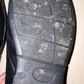 Az Kullanılmış Greyder Ayakkabının Tabanı Parçalandı Müşteri Hizmetleri Çözüm Sunmadı