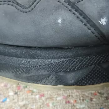 Kısa Sürede Açılan Ayakkabı İçin Değişim Talebi