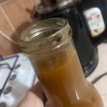 Aldığım Organik Meyve Suyunun Kapağında Küf Çıktı, Sağlık Riski Endişesi Yaşıyorum