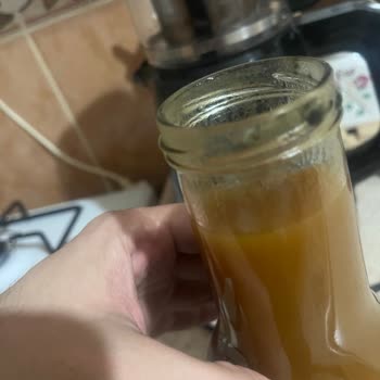 Aldığım Organik Meyve Suyunun Kapağında Küf Çıktı, Sağlık Riski Endişesi Yaşıyorum