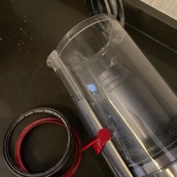 Garanti Süresi Devam Eden Dyson V15 Boşaltma Haznesi Parçası Değiştirilmiyor