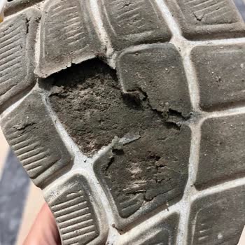 Kısa Sürede Hasar Gören Ayakkabı İçin Olumsuz Garanti Deneyimi