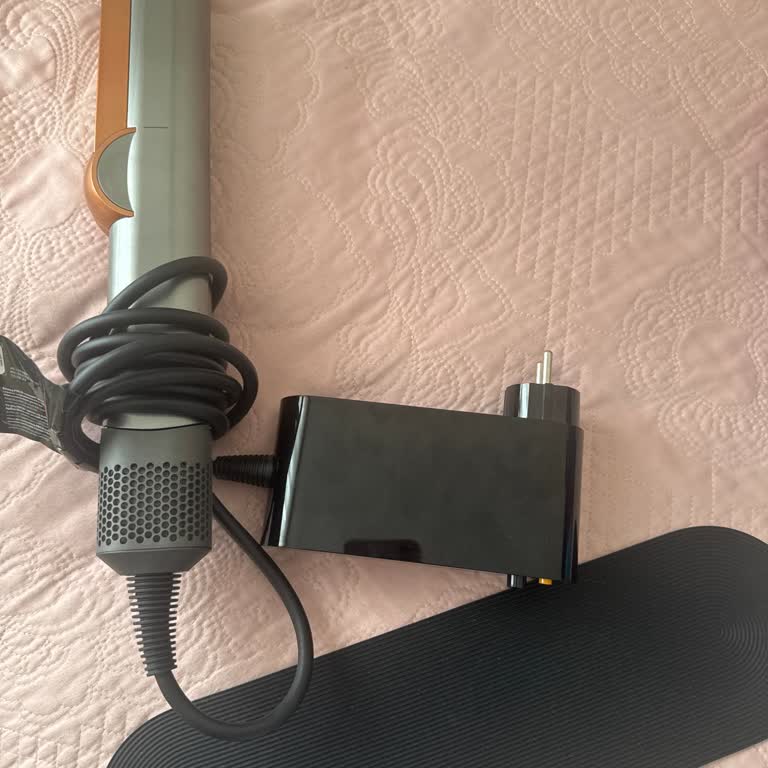 Dyson Airstrait Alan Eski Müşterilere Eksik Aksesuar Verilmesi Mağduriyeti