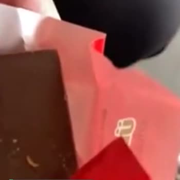 Ülker Çikolatadan Kurt Çıktı!