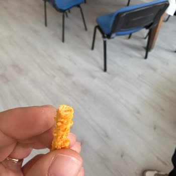 Çubuk Krakerin İçinden İplik Çıktı, Hijyen Ve Güvenlik Endişesi Yaşadım