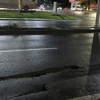 Yol Kusuru Nedeniyle Lastiğim Zarar Gördü, Mağduriyetimin Giderilmesini İstiyorum