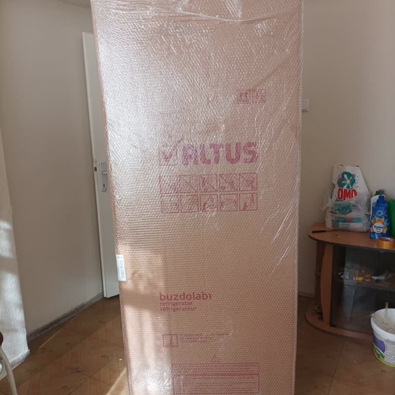 Hasarlı Buzdolabının İadesinde Horoz Lojistik Ve Şok Market Mağduriyeti