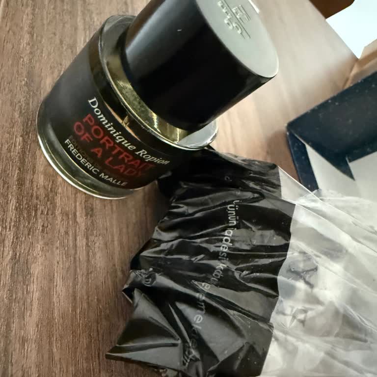 Lüks Parfüm Kutusuz Gönderildi, İade Talebim Karşılanmıyor