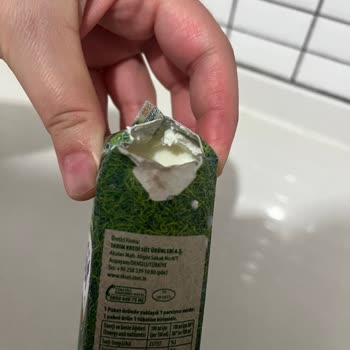 Bozuk Süt Satışı Nedeniyle Para İadesi Talebi Ve Sağlık Riski