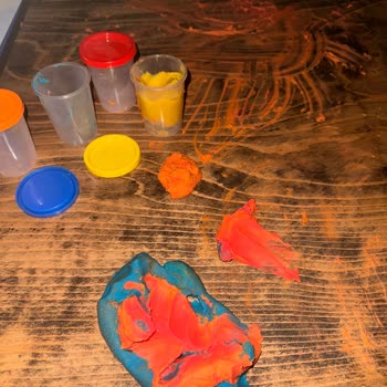 Play-Doh Hot Wheels Bleeding Color and Smelling Bad