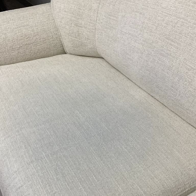 Boyası Çıkan Koltuk İçin Garanti Sözünün Yerine Getirilmemesi Mağduriyet Yarattı