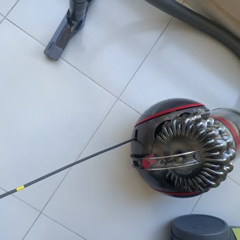 Defalarca Servise Gönderilen Dyson Süpürgem Hem Tamir Edilmedi Hem De Hasarlı Geri Geldi