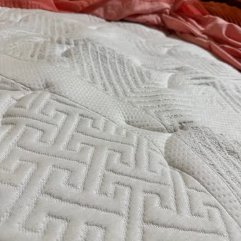 Yüksek Ücretli Yatakta Erken Çökme Ve Servis İlgisizliği