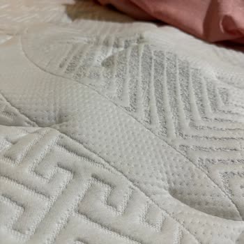 Yüksek Ücretli Yatakta Erken Çökme Ve Servis İlgisizliği