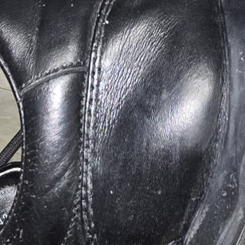 Kısa Sürede Deforme Olan Ayakkabı Ve İlgisiz Müşteri Hizmeti