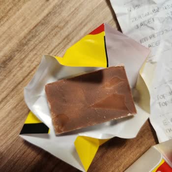 Eti Gıda Son Kullanma Tarihi Geçmemiş Çikolatada Bozulma Ve Sağlık Sorunu