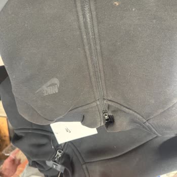 Satın Alınan Sweatshirtte Renk Solması Ve İade Talebinin Reddedilmesi