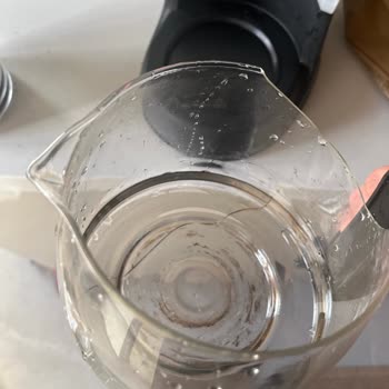 Sinbo Kahve Makinesinin Cam Demliği Normal Kullanımda Çatladı Ve Kırıldı