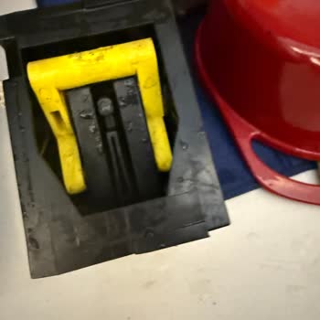 Kahve Paketinden Çıkan Taş Kahve Makinemin Bozulmasına Yol Açtı