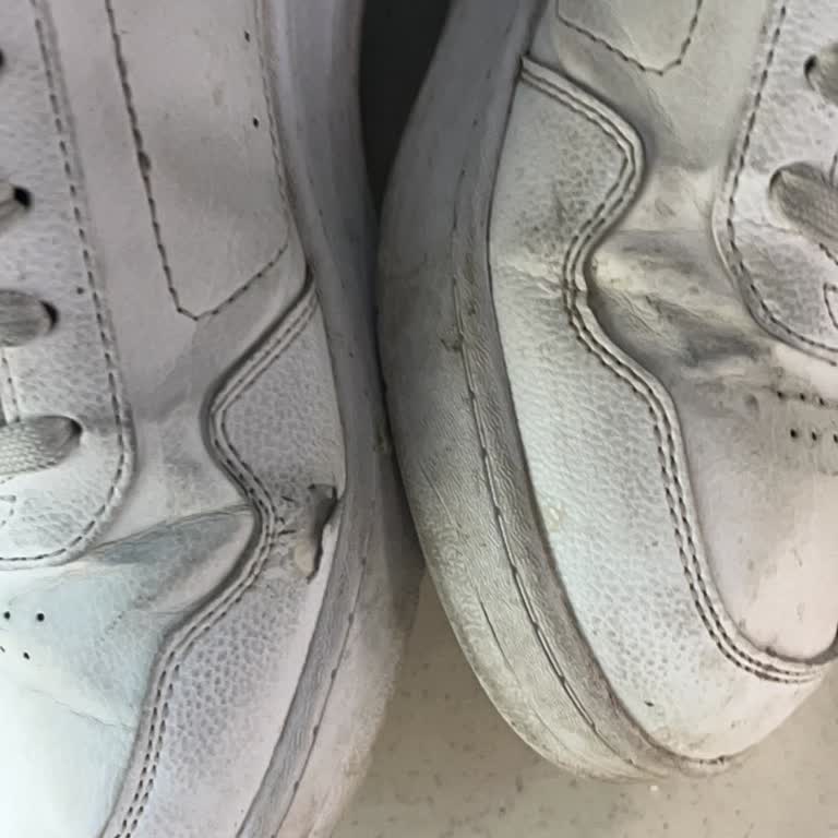 FLOdan Alınan Ayakkabıda Kısa Sürede Deformasyon Ve Yetersiz İnceleme