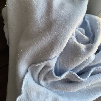 Mavi Sweatshirt İlk Yıkamada Aşırı Tüy Döküyor, İade Talebim Var