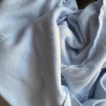 Mavi Sweatshirt İlk Yıkamada Aşırı Tüy Döküyor, İade Talebim Var