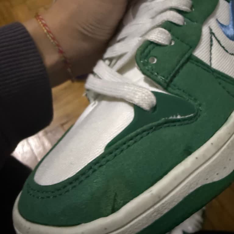 Sneakerslife.tr Ürün Elime Ulaştığında Ayakkabıda Ciddi Kusurlar Olduğunu Gördüm