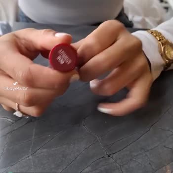 Deborah Aldığım Ruj Farklı Renk Çıktı